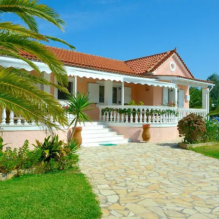 Villa Halikounas *